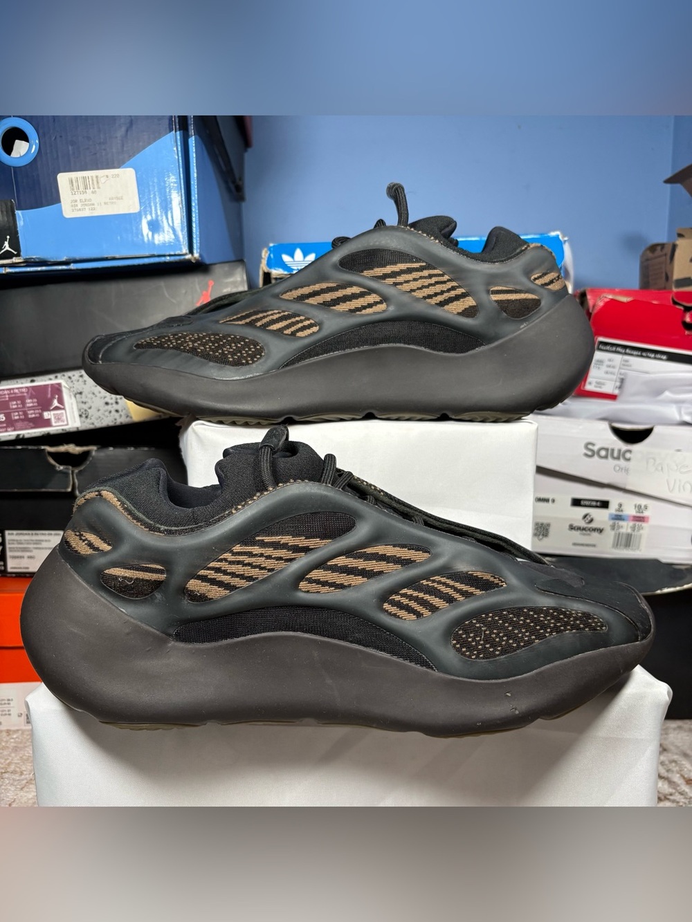Size 13 - adidas Yeezy 700 V3 Clay Brown